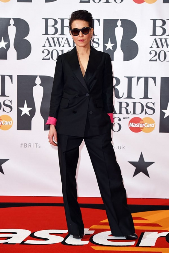 orig 7b0a4f2f63f5f36d7d77242cd1b29875 - Лучшие наряды звезд на премии BRIT Awards-2016.