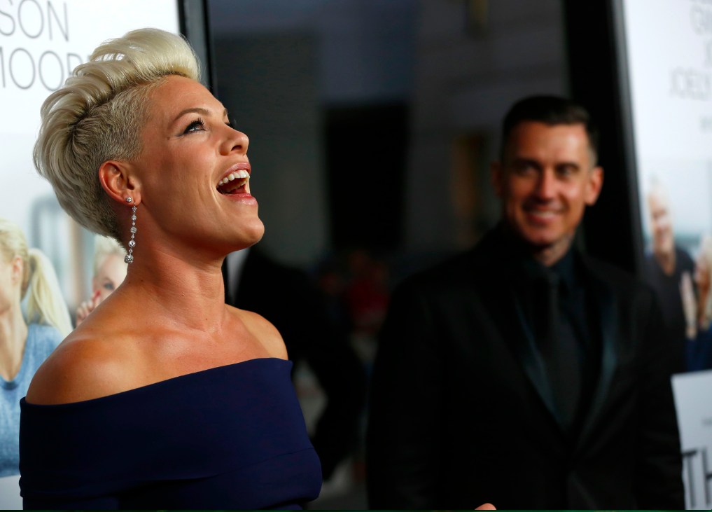 Пинк и Кэри Харт