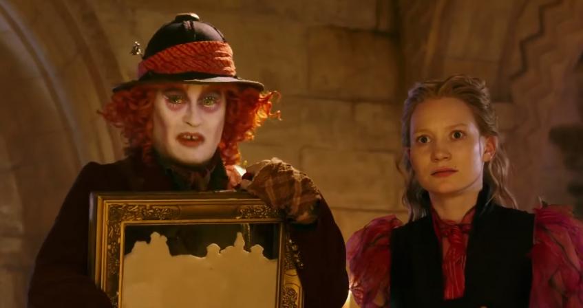 Алиса в зазеркалье