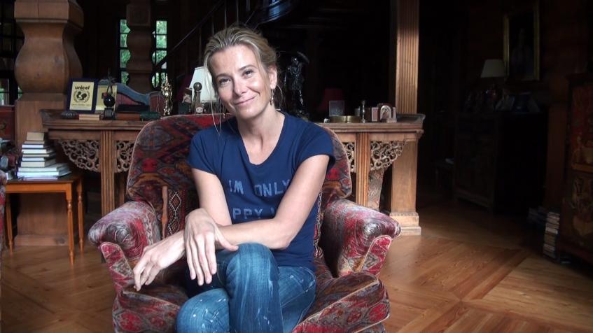 Юлия Высоцкая