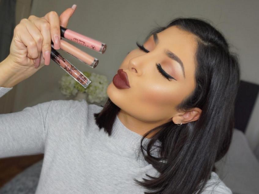 Двойник Кайли Дженнер