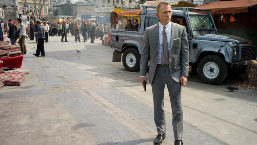 Джеймс Бонд