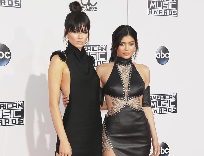 Кайли и Кендалл Дженнер