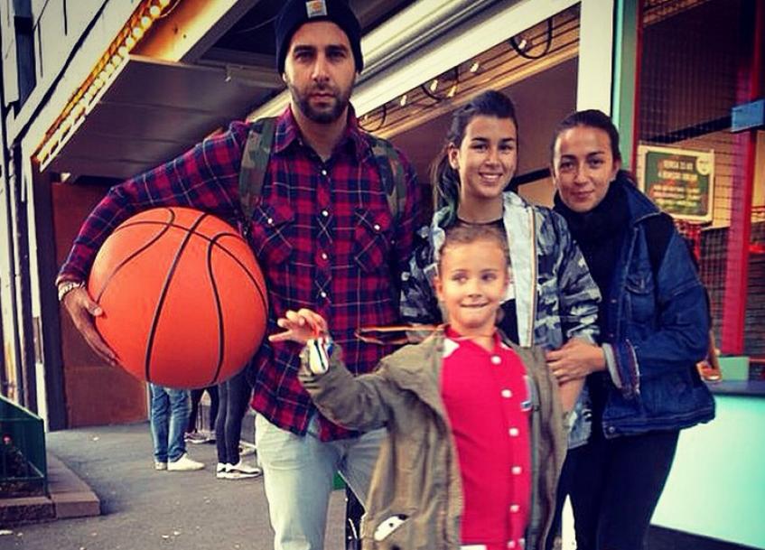 Иван Ургант с семьей