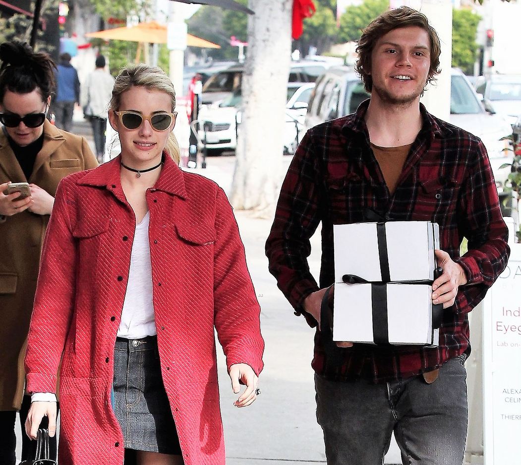 Эмма Робертс и Эван Питерс расстались — www.ellegirl.ru