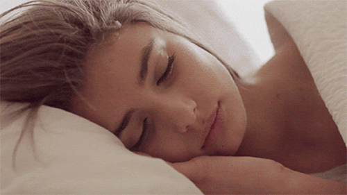 Сладких снов: что надо съесть, чтобы крепче спать? 