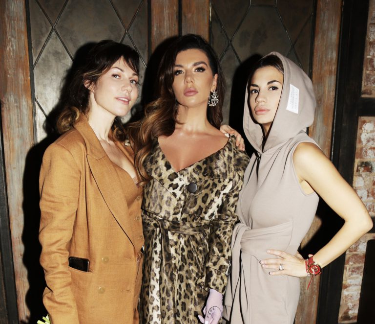 Анна Седокова и Евгения Линович вместе создали коллекцию