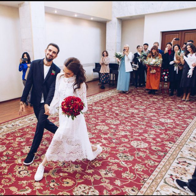 Настя Ивлеева вышла замуж в спортивках! Кто из звезд тоже отличился нарядом на свадьбе? 