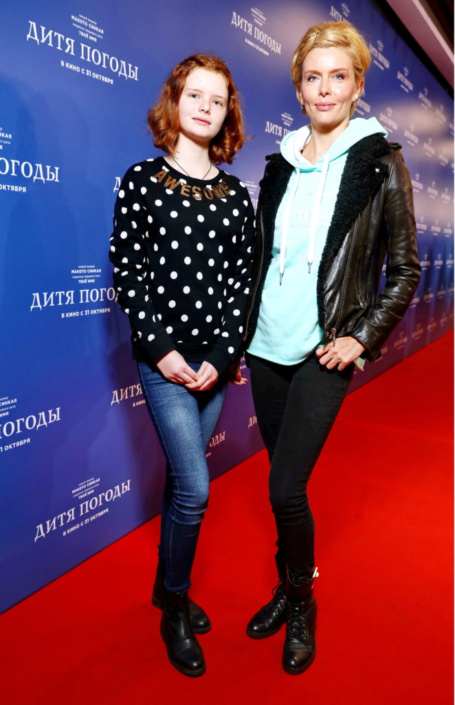 Ирина Горбачева, Нонна Гришаева и Монеточка на премьере «Дитя погоды» 