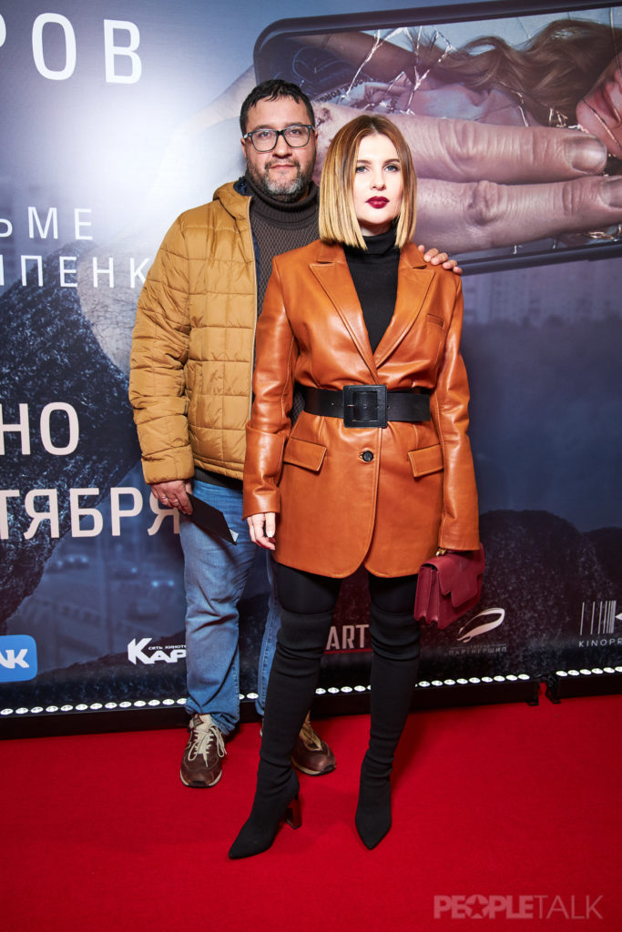 Александр Петров, Кристина Асмус и Ксения Собчак на премьере фильма «Текст» 