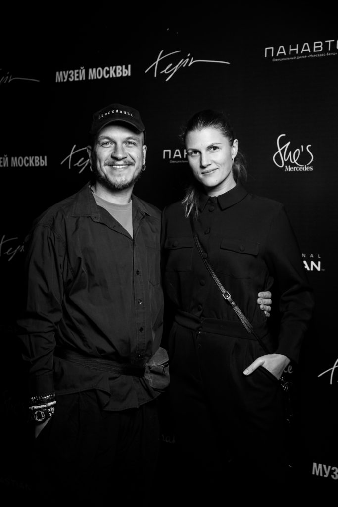 Юлия Хлынина, Анна Цуканова-Котт и Анна Чурина на показе Tegin 