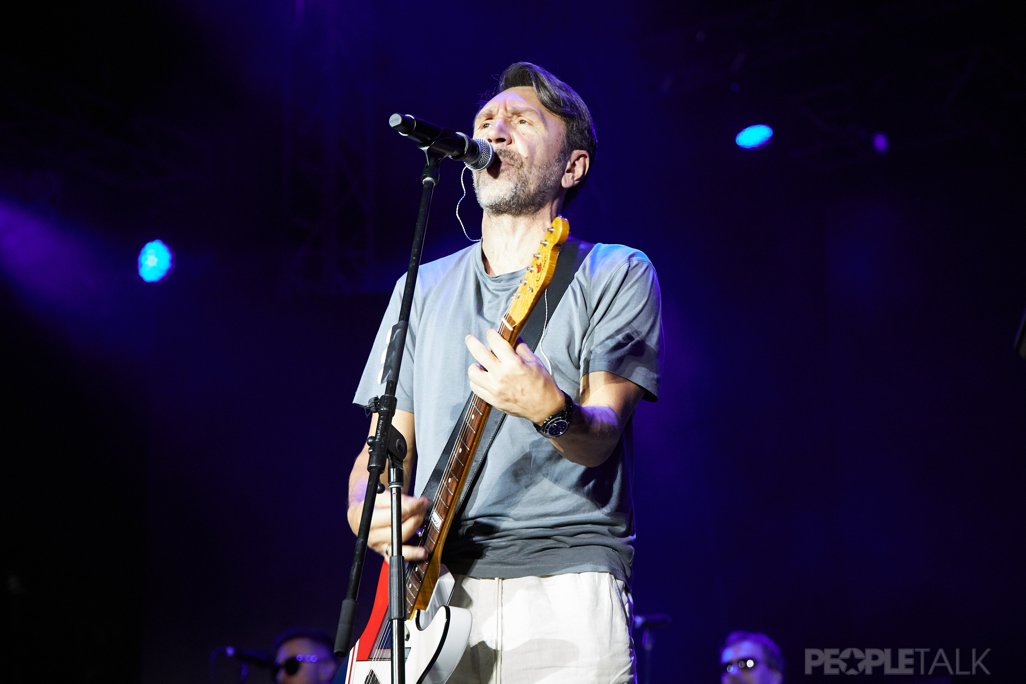 ленинград вернусь. бахмутская мясорубка фото. техническая пауза на концерте. ленинград вернусь. состав группы ленинград 2022 года.