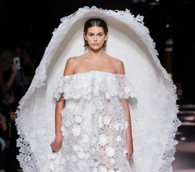 15 идеальных свадебных платьев, которые можно купить прямо сейчас