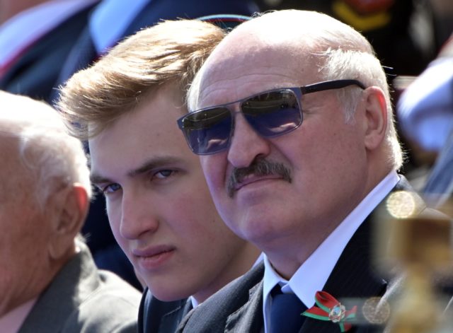 Подборка для девушек: топ видео с Колей Лукашенко