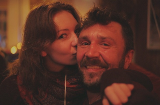 Редкое фото: дочь Сергея Шнурова поделилась кадрами с мужем
