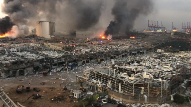 Взрыв в Бейруте: собрали актуальную информацию и реакцию звёзд на трагедию
