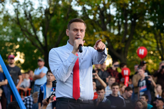 «Сейчас я парень, у которого дрожат ноги»: Алексей Навальный рассказал, как проходит его восстановление после комы
