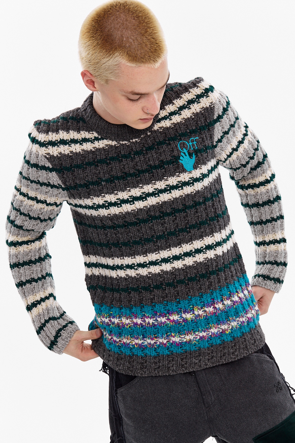Утепляемся: 15 стильных свитеров на осень 