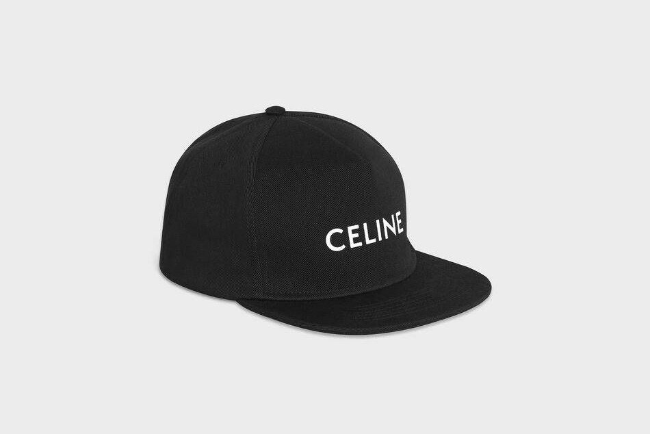 Панамы, кепки и шапки: Celine выпустили капсулу головных уборов 