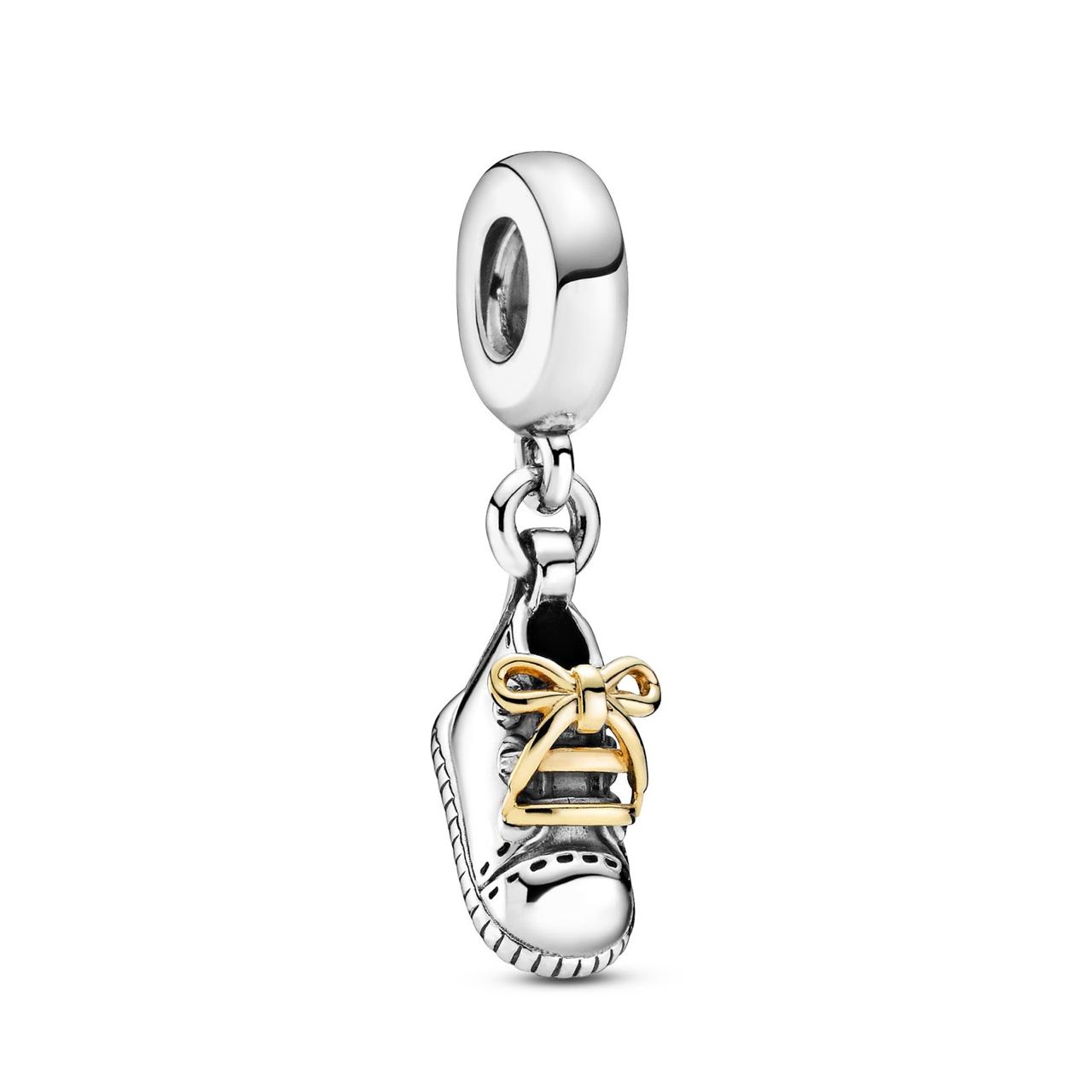 Идея для подарка: браслеты, кольца и подвески в осенней коллекции Pandora 