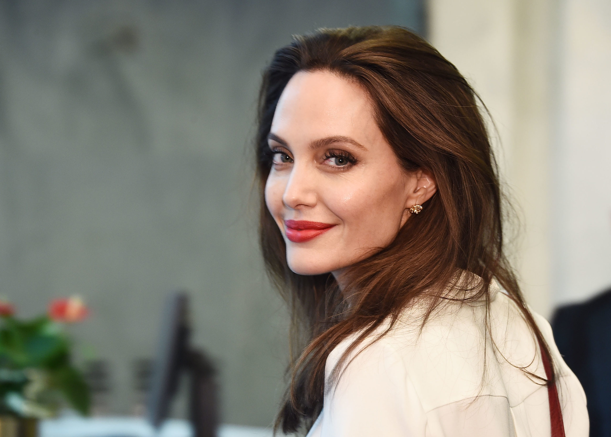 Анджелина Джоли рассказала, как защититься от домашнего насилия