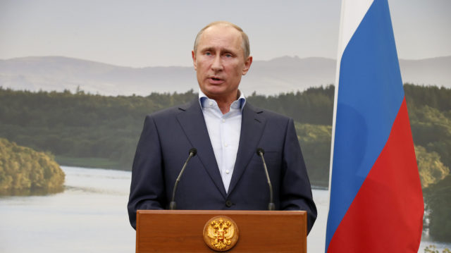 Владимира Путина включили в список кандидатов на Нобелевскую премию мира