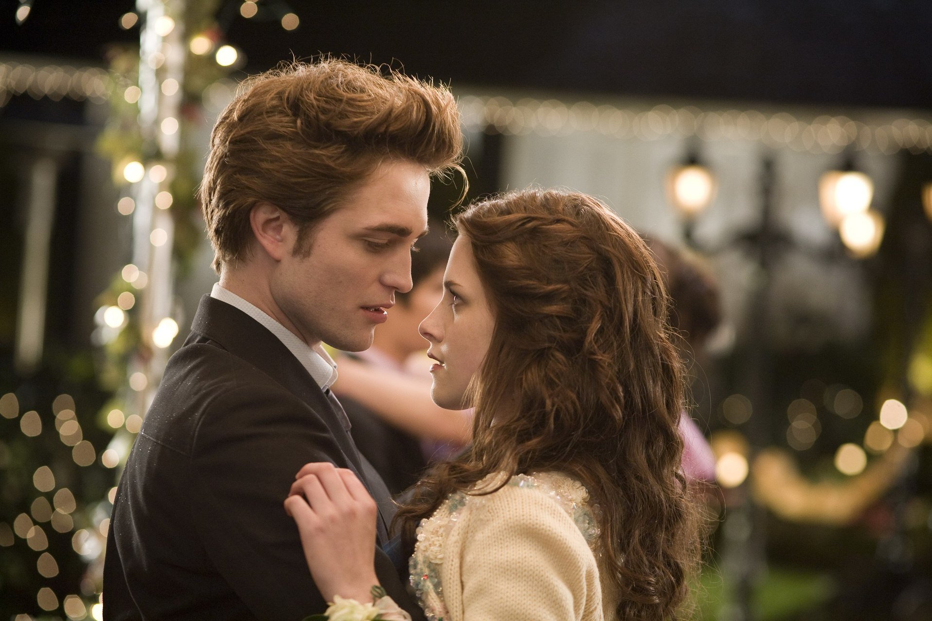 A unique original: what were the characters of the movie “Twilight” really supposed to look like?