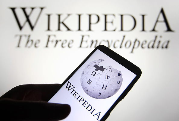 Цифра дня: первую запись в «Википедии» продали за 750 тысяч долларов