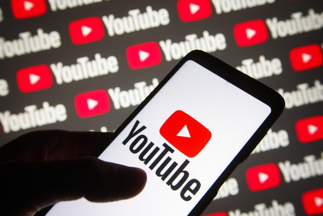 YouTube заблокировал «Первый канал», «Звезду», ТНТ и другие телеканалы на территории Украины