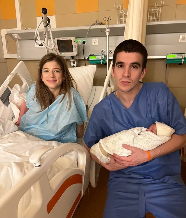 Официально: Саша Новикова и Федук рассказали, как назвали своего первого малыша