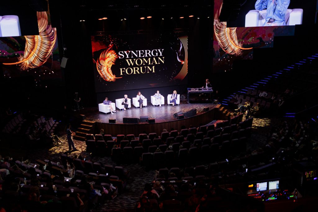 Synergy Woman Forum
