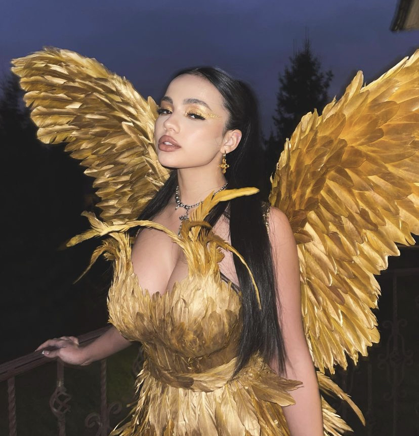 Valya Carnival admitted that she dreams of becoming the host of “House-2”