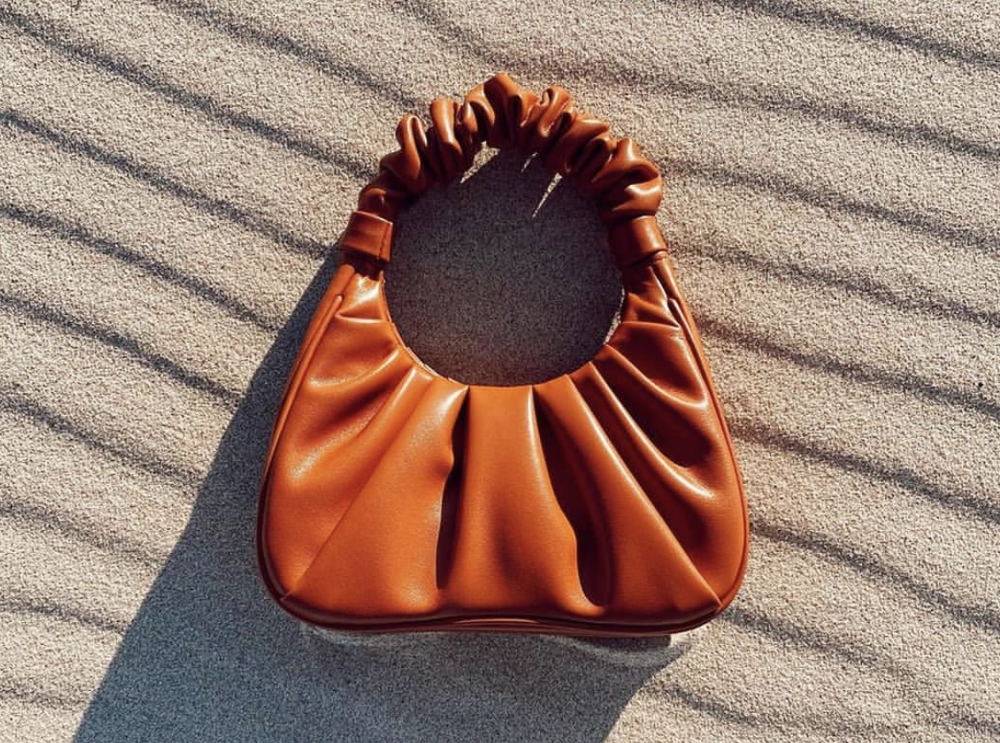 A worthy candidate for the role of the bag is a Gabbi bag from JW Pei for 5000 rubles.