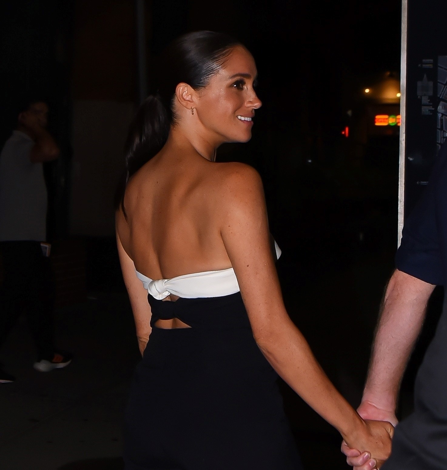 Way to compromise: Meghan Markle repeats Kate Middleton’s image