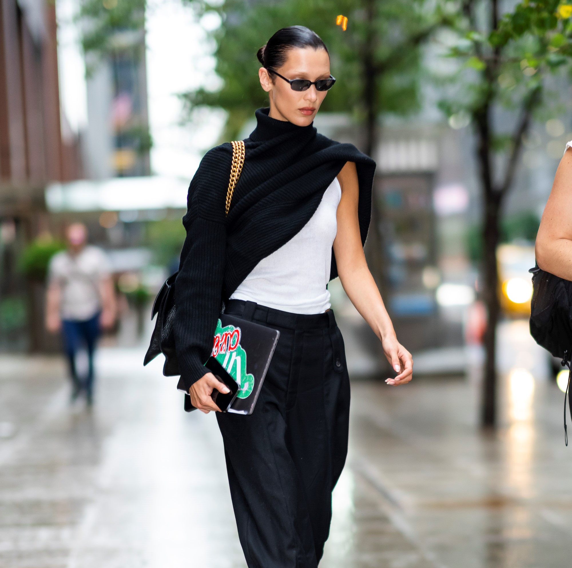 Bella Hadid’s cool weather look