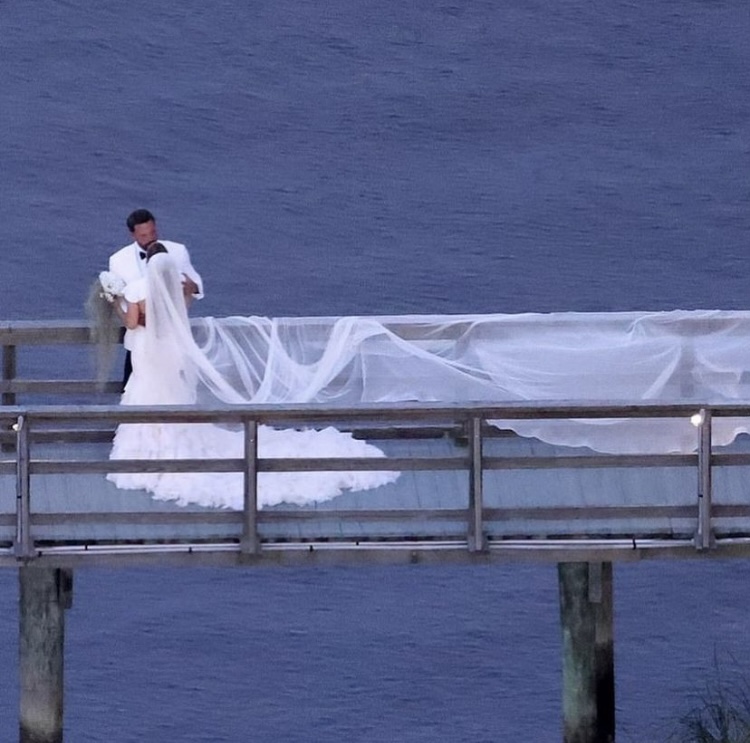 How was Jennifer Lopez and Ben Affleck’s second wedding day?