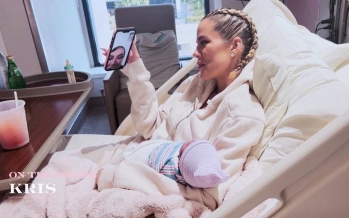 Khloe Kardashian with her son / The Kardashians