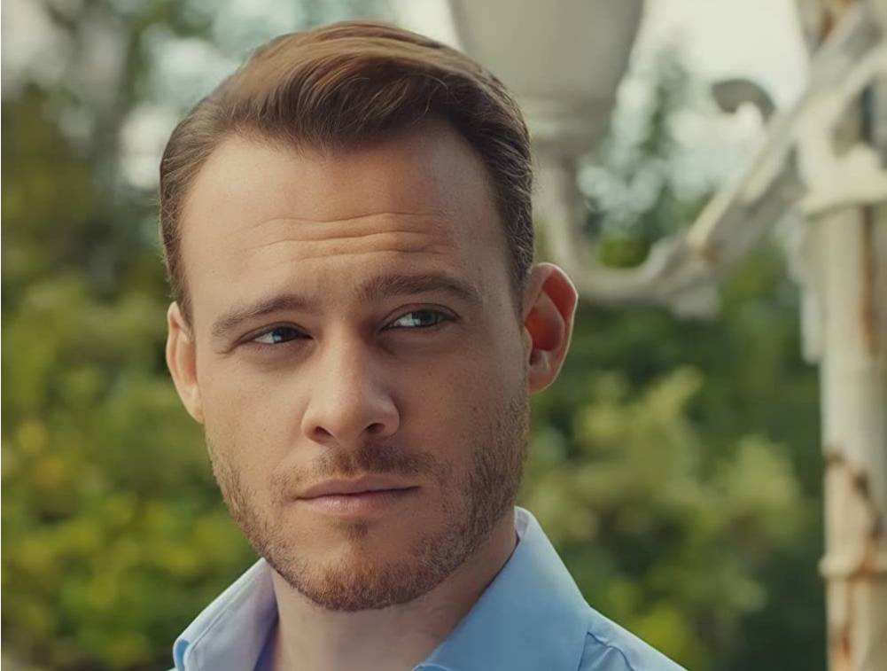 Альфа және Омега порно мультфильм