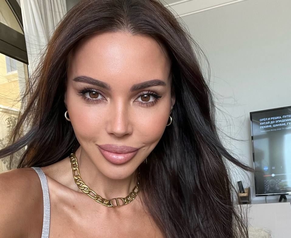 Жапондық әйел күйеуінің қарызын кискасымен өтейді.