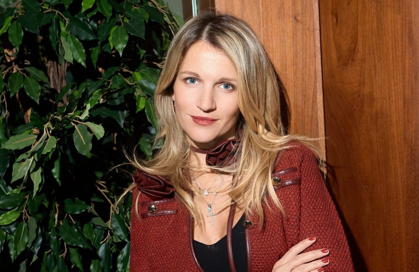 Ресейдің жалаңаш ауыл әйелдері